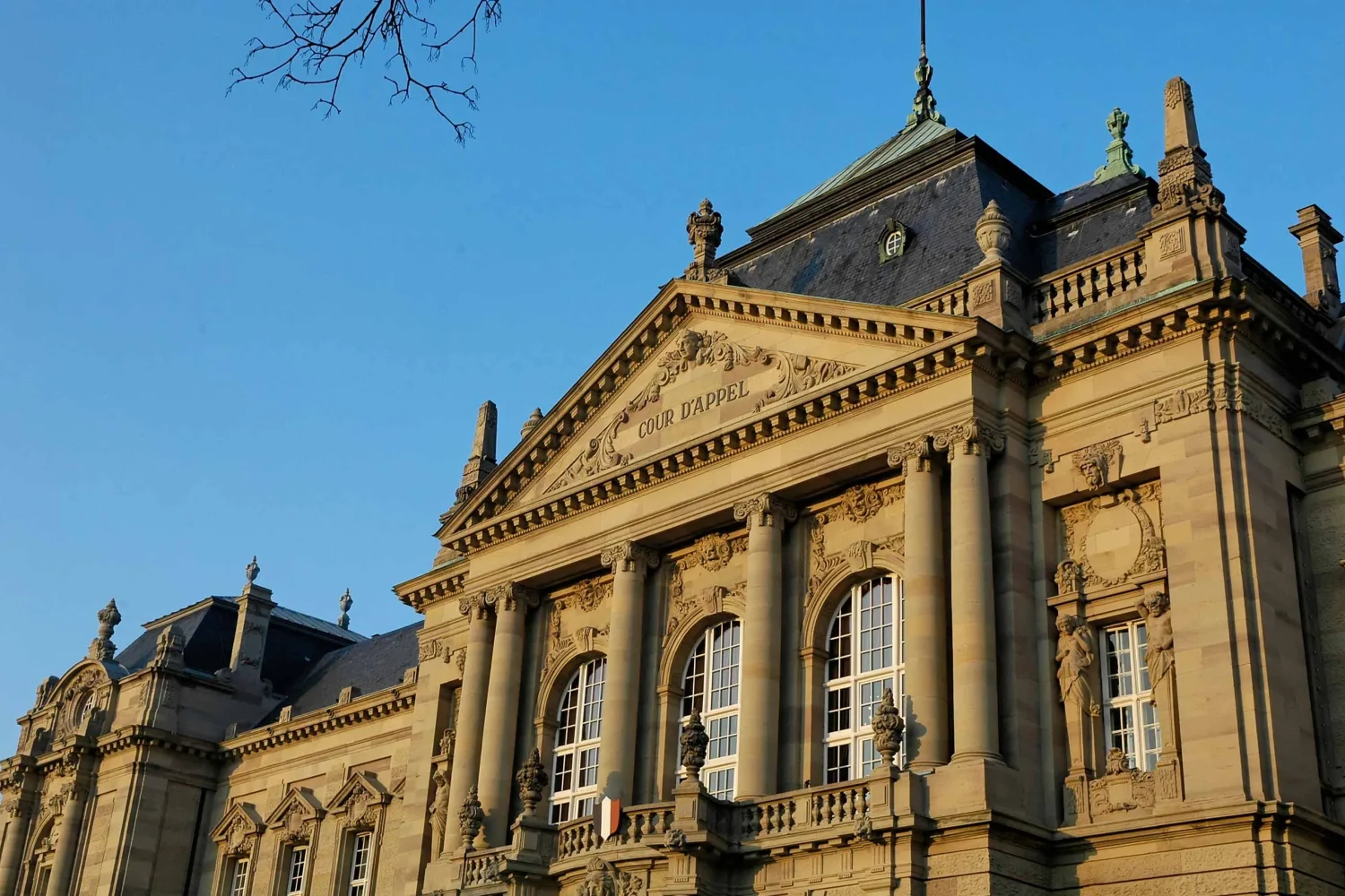 Neustadt Cour D'Aappel
