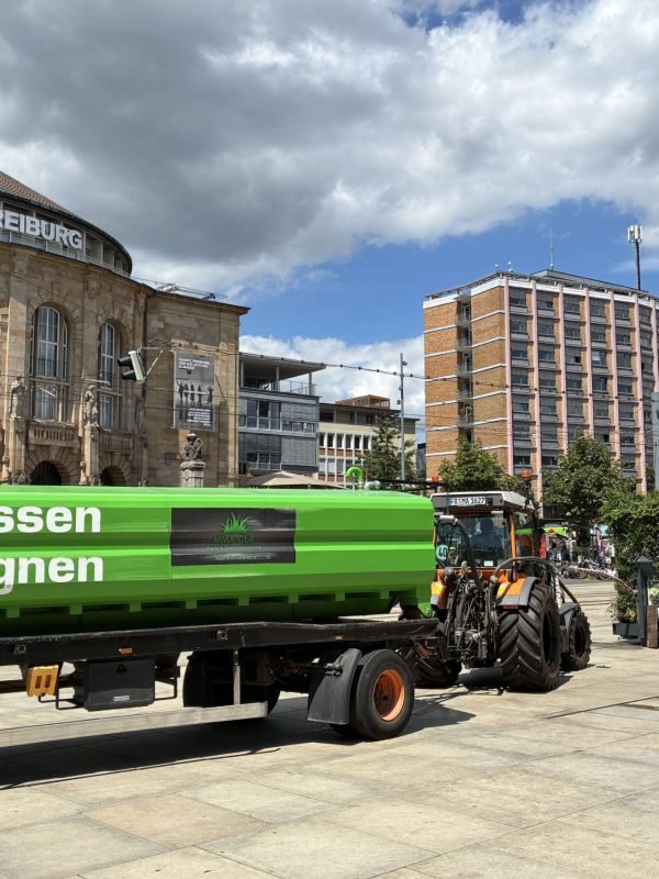 Grüne Bank Platz alte Synagoge